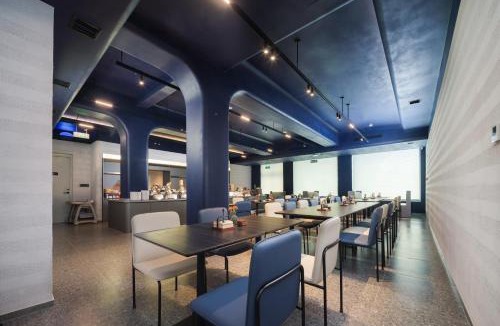 Nangang Qu Hotel | Atour Light HIT West Dazhi Street