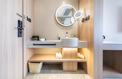 Chengdu Hotel | Atour Light Hotel (Chengdu Hi-tech West Zone University of Electronic Technology)