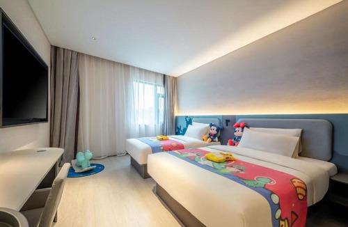 Panyu Hotel | Atour Light Hotel Guangzhou Panyu Hanxi Chime long Dashi Metro Pazhou Exhibition