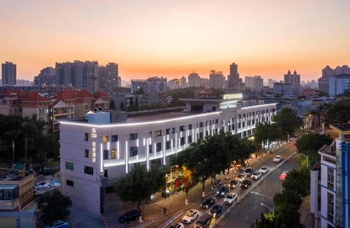 Panyu Hotel | Atour Light Hotel Guangzhou Shiqiao Metro Panyu