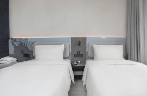 Xiasha District Hotel | Atour Light Hotel Hangzhou Xiasha