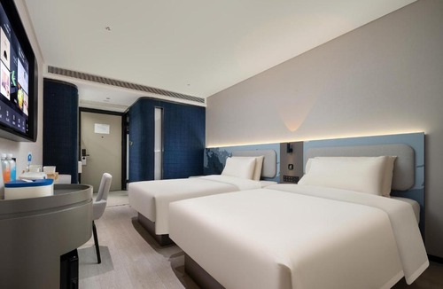 Downtown Hangzhou Hotel | Atour Light Hotel Hangzhou West Lake Wulin Plaza North Huancheng Road