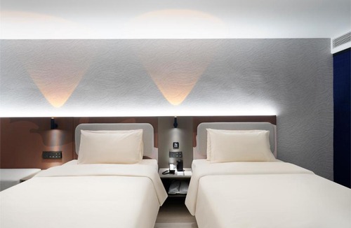 Jiangning Hotel | Atour Light Hotel Nanjing Chengxin Avenue Subway Station