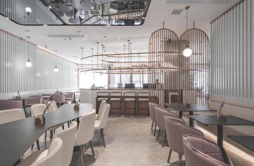Chongchuan Hotel | Atour Light Hotel Nantong Drum Plaza South Street