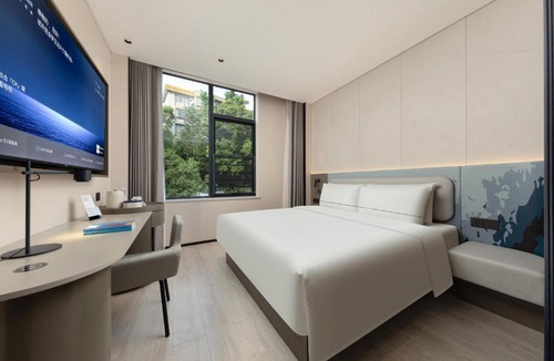 Tianhe Center Hotel | Atour Light Hotel Pazhou Convention and Exhibition Center Taikoo Hui Zhengjia Plaza Guangzhou