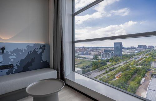 Hongshan Hotel | Atour Light Hotel Wuhan Optics Valley 3rd Road Xiaomi Technology Park