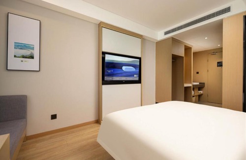 Wuchang Hotel | Atour Light Hotel (Wuhan Wuchang Railway Station)