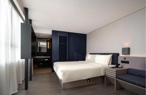Xincheng Hotel | Atour Light Hotel Xi'an Bell and Drum Tower Wulukou Metro Station