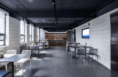 Yunlong District Hotel | Atour Light Hotel Xuzhou Democracy Road Pengcheng Square