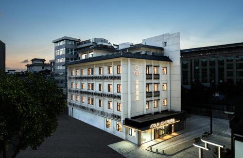 Guangling Qu Hotel | Atour Light Hotel Yangzhou Dongguan Street He Garden