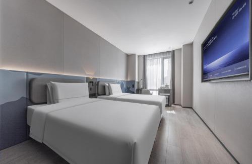 Xiangzhou District Hotel | Atour Light Hotel Zhuhai Xiangzhou Mingzhu Station