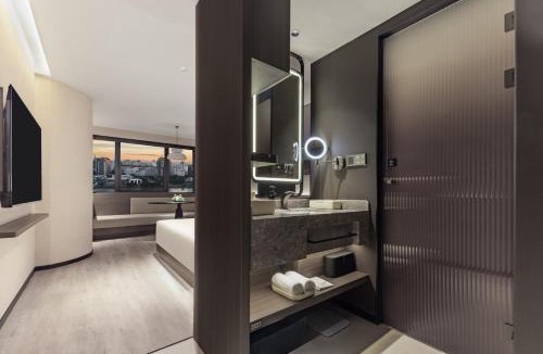 Jiangbei District Hotel | Atour Origin Hotel Ningbo Old Bund Art Museum