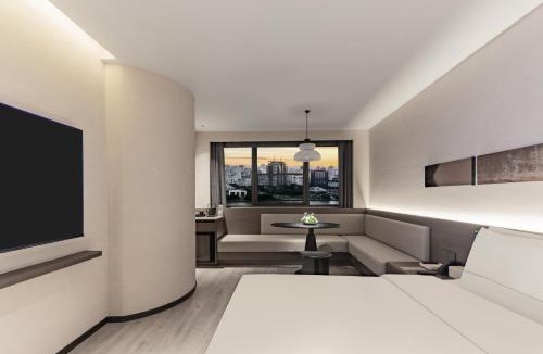 Jiangbei District Hotel | Atour Origin Hotel Ningbo Old Bund Art Museum