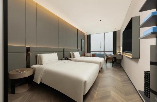 Qiao Kou Hotel | Atour S Hotel Wuhan Panoramic river views from Zhongshan Avenue Jianghan Road Pedestrian Street