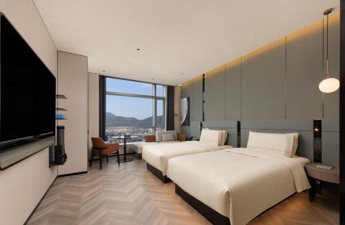 Xiamen Hotel | Atour S Hotel Xiamen Tongan Meifeng Innovation Valley Seaview