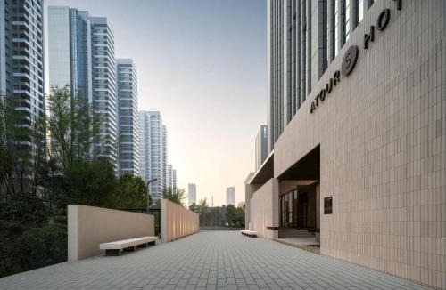 Zhengdong New Area Hotel | Atour S Hotel Zhengzhou High-Speed Rail East Station MixC