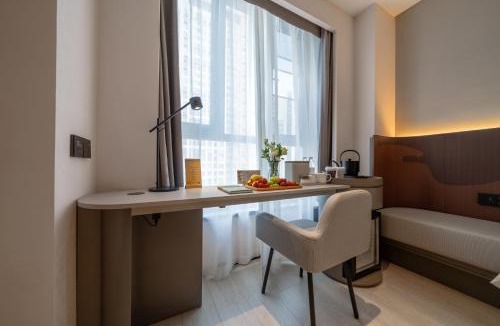 Qingbaijiang Hotel | Atour X Hotel Chengdu Qingbaijiang Wanda