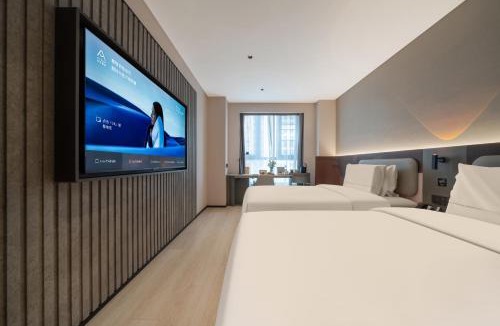Qingbaijiang Hotel | Atour X Hotel Chengdu Qingbaijiang Wanda