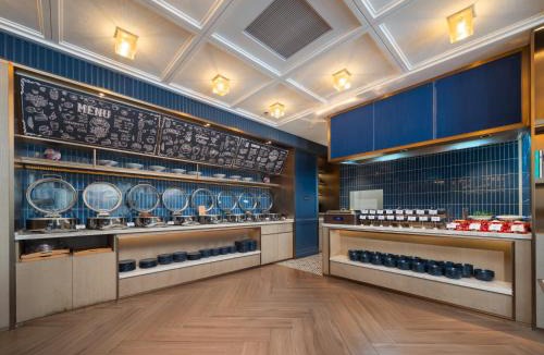 Qiongshan Hotel | Atour X Hotel Haikou Guoxing Avenue Sun Moon Plaza