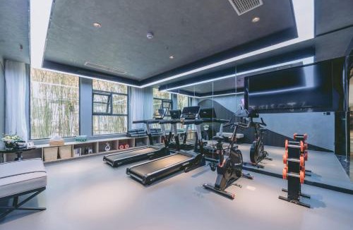 Lianhua Community Hotel | Atour X Hotel Hefei Zhengda Plaza Prosperous Avenue