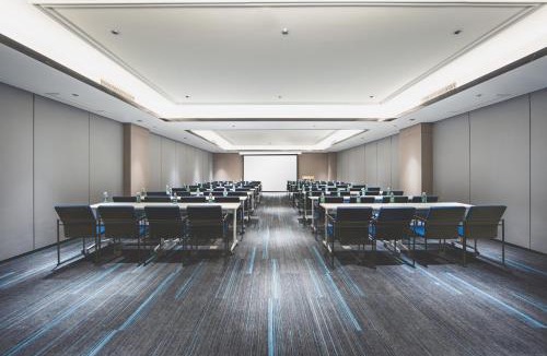 Lianhua Community Hotel | Atour X Hotel Hefei Zhengda Plaza Prosperous Avenue