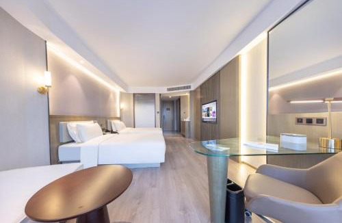 Pukou Hotel | Atour X Hotel Nanjing Jiangbei International Health City
