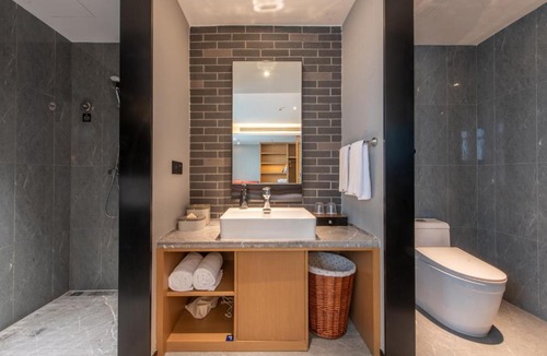 Bao'an Hotel | Atour X Hotel Shenzhen Bao'an Airport West Bay Mangrove