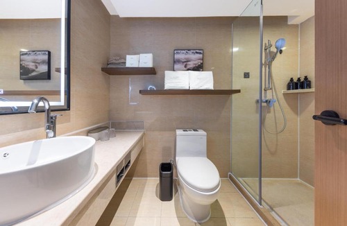 Luohu Hotel | Atour X Hotel Shenzhen Sungang Diwang Mansion