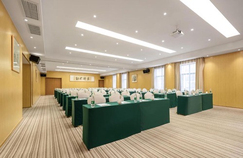 Bin Hu District Hotel | Atour X Hotel Wuxi Binhu Sports Center