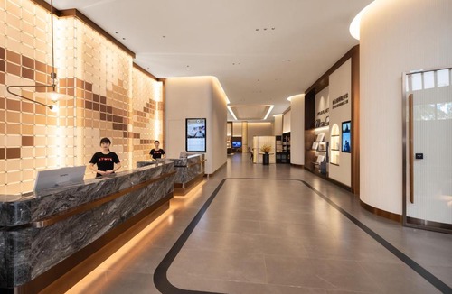 Zengcheng Hotel | Atour X Hotel Xintang South Station Zengcheng District