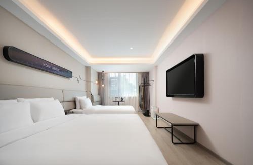 Jinshui District Hotel | Atour X Hotel Zhengzhou Provincial Museum Beach Temple Metro Station