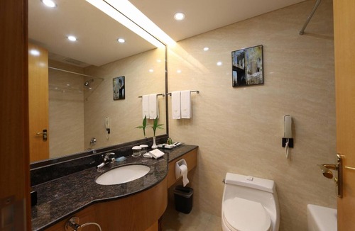 Zhonglou Shangquan Hotel | Aurum International Hotel