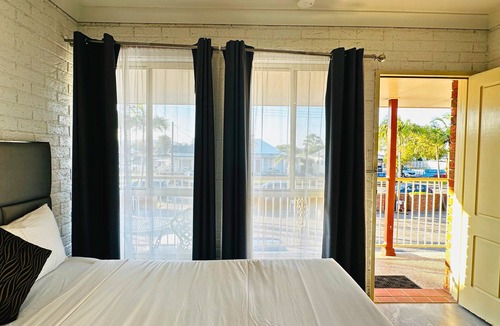 Cessnock Hotel | Aussie Rest Motel