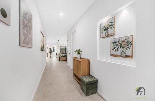 Austral House | Austral 5 bedroom, 2 storey detached house