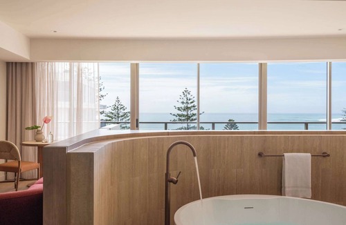 Mooloolaba Hotel | Avani Mooloolaba Beach Hotel