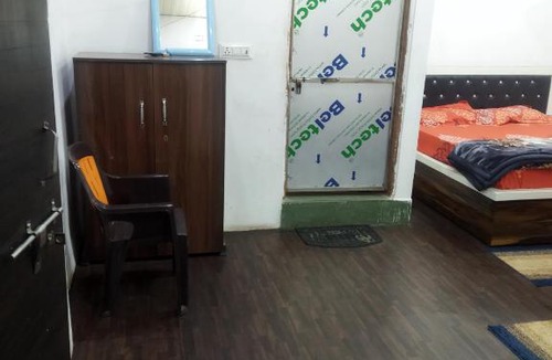 Mathura House | B M little cottage