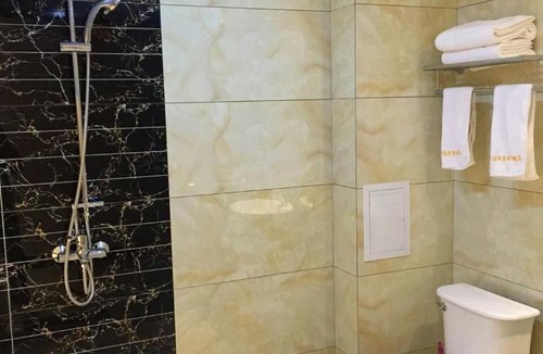 Guandu Hotel | Bai Nian Sheng Shi Hotel