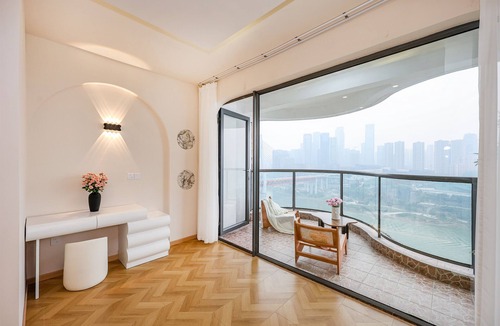 Yuzhong Apartment | Baihong Riverview Drone Show Apartment