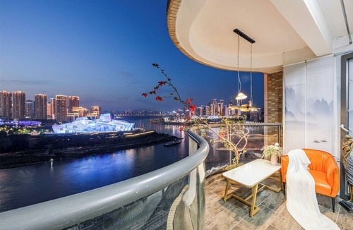 Yuzhong Apartment | Baihong Riverview Drone Show Apartment