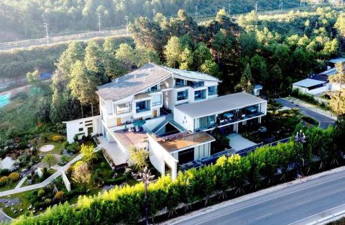 Yulong Hotel | Baique Liangqi Mountain and Sea Panoramic Hotel