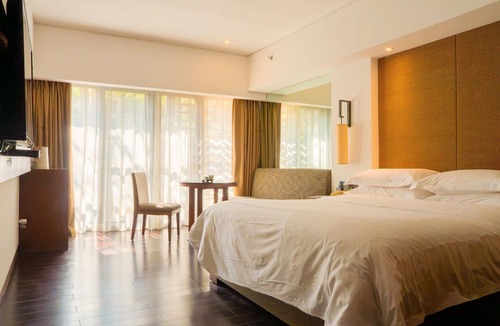 Baiyun Hotel | Baiyun Lakeside Hotel