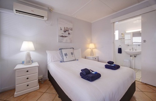 Tuncurry Hotel | Bali Hi Motel