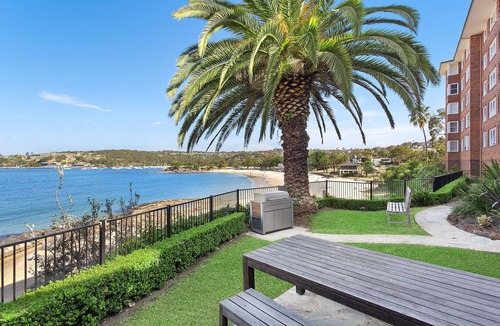Mosman Apartment | Balmoral Beachfront 2BR Apt, direct beach access, pets considered.