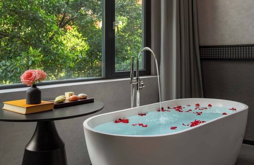 Yuexiu Hotel | Banana FUN Hotel (Guangzhou Beijing Road Pedestrian Street Yuexiu Park)