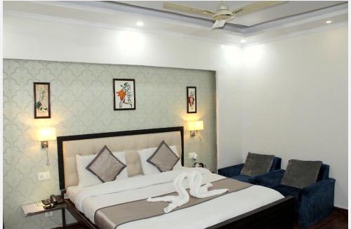 Bareilly Hotel | BAREILLY HOTEL KRISHNA RESIDENCY# Near Vaishno Devi Temple - A Premium Hotel In Bareilly