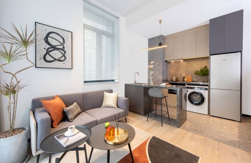 Middle Chaoyang Apartment | base-Sanlitun Serviced Apartment