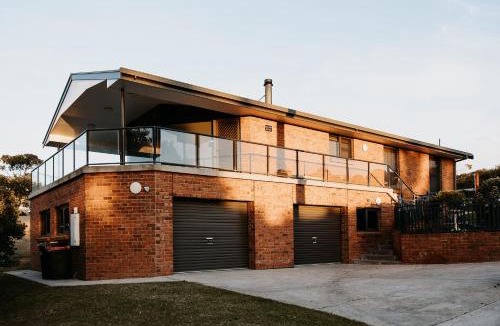 Penneshaw House | Baudin House