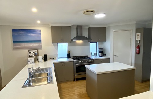 West Busselton Bed & Breakfast | Baudins Bed & Breakfast - Adults Only