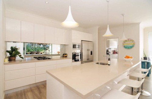 Vincentia House | Beach Bliss - pet-friendly central Vincentia home