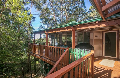 Denmark House | Beach, forest, wineries, town . Family, pet friendly, or romantic interlude.